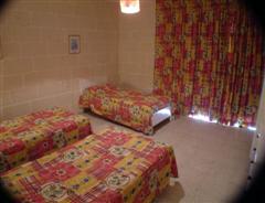 Kaccatur Flats - Maryanne-Joe Apartments - Bedroom